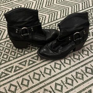 Lucky Brand Black Leather Ankle Booties